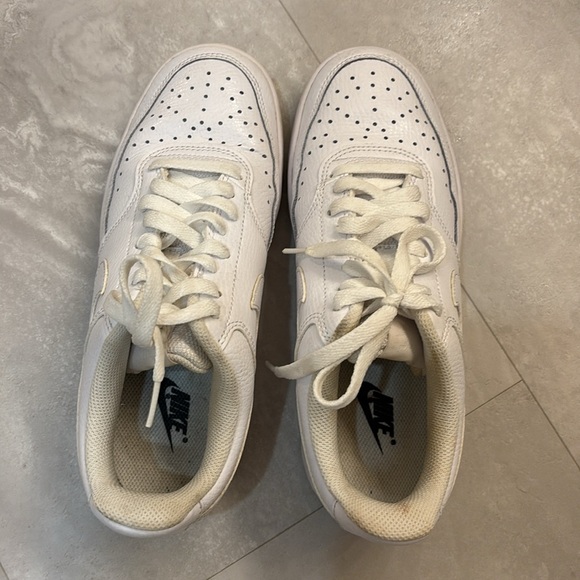 Nike Court Vision Low
Women's Shoes - Picture 4 of 6